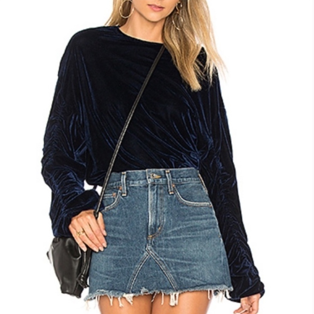 Tularosa Lexi Velvet Top Blouse in Midnight Blue Size Small